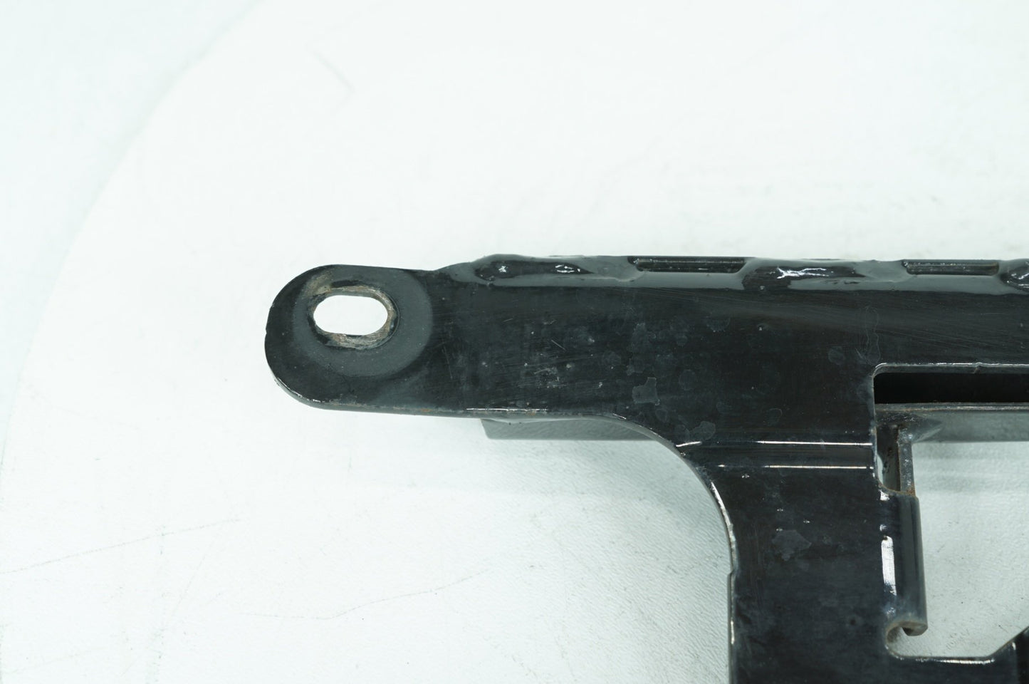 1999 - 2006 Harley-Davidson Softail Heritage Classic Seat Bracket Mount Support Mounting 48868-00
