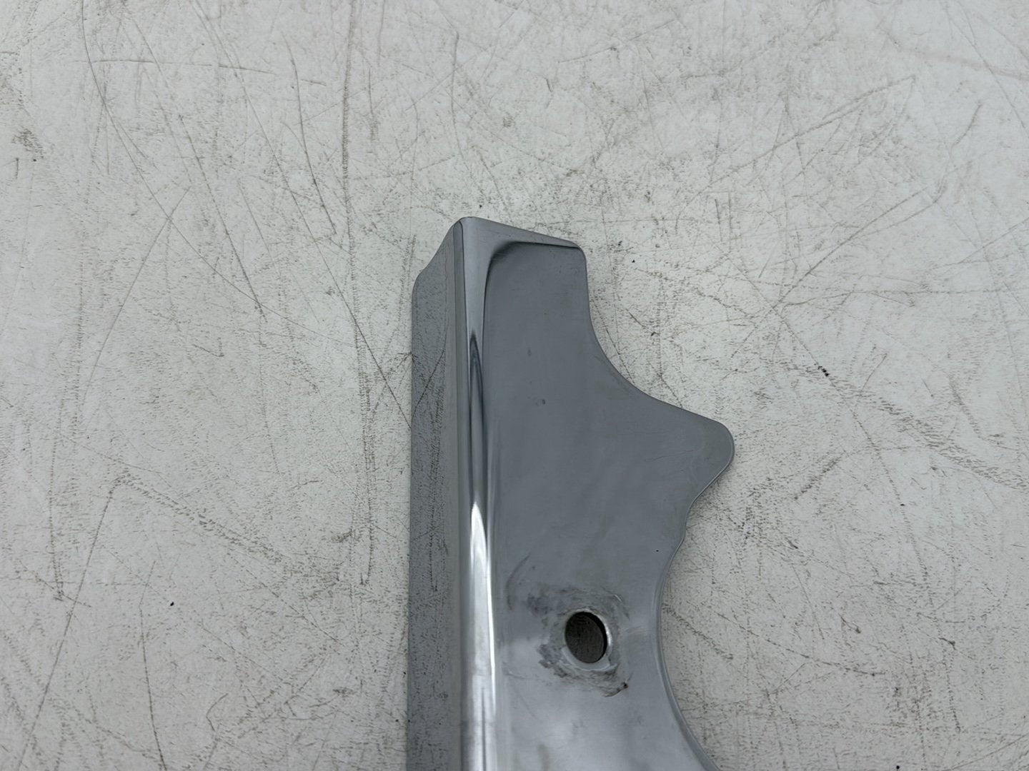 2005 Harley Dyna FXDWG Wide Glide OEM Front Fork Bracket Cover 45685-93