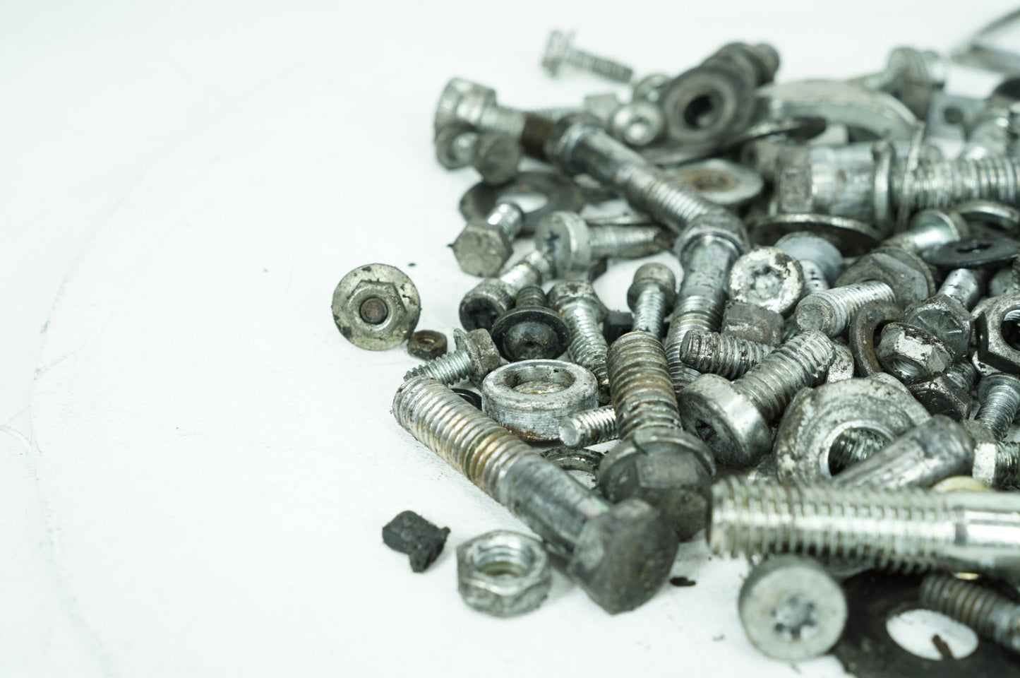 1999 - 2006 Harley-Davidson Touring Electra Glide Classic Hardware Bolts Nuts & Brackets