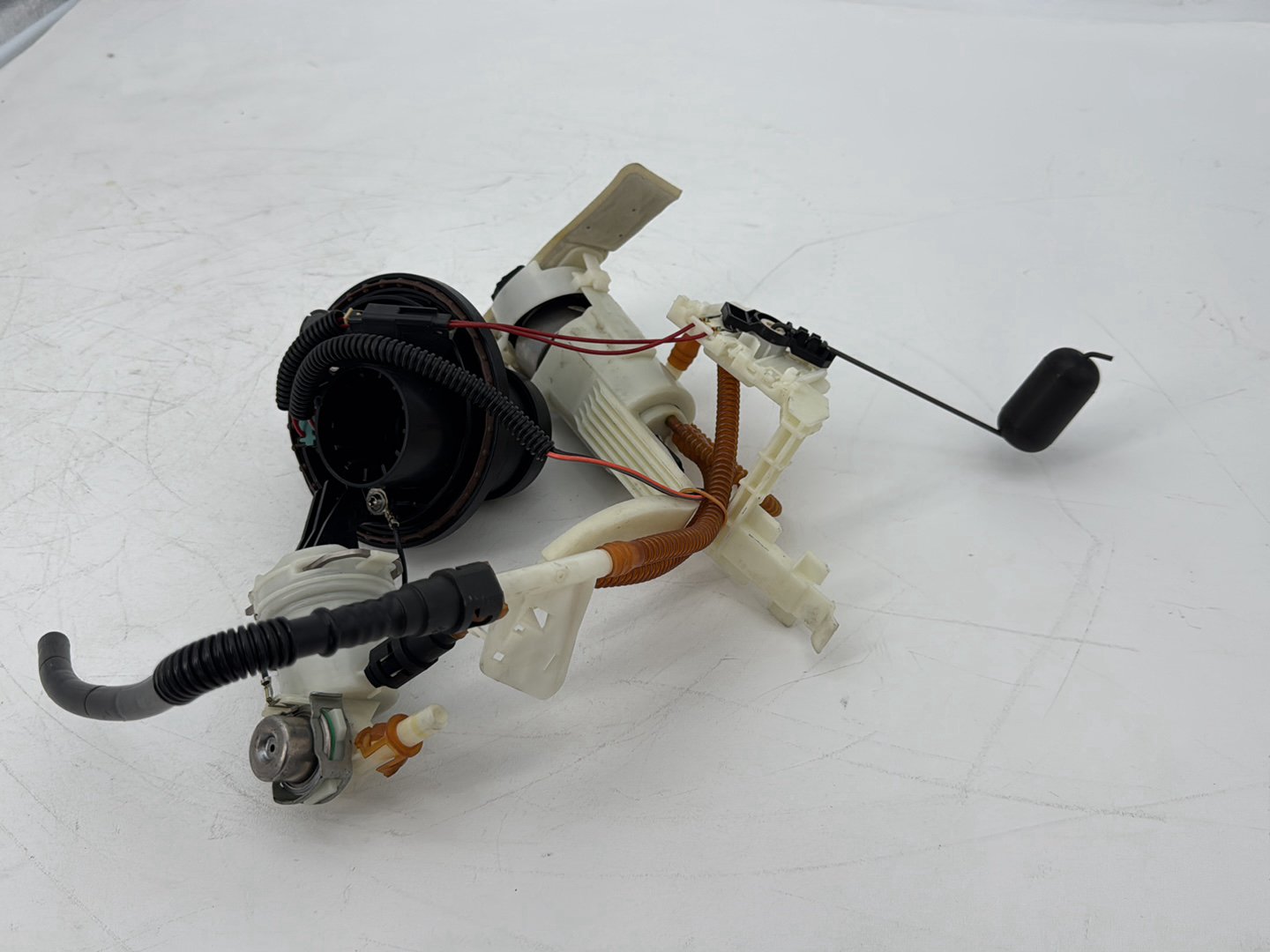 2008 - 2016 Harley-Davidson Touring Electra Glide Ultra Fuel Pump Gas Gasoline Petrol Sending