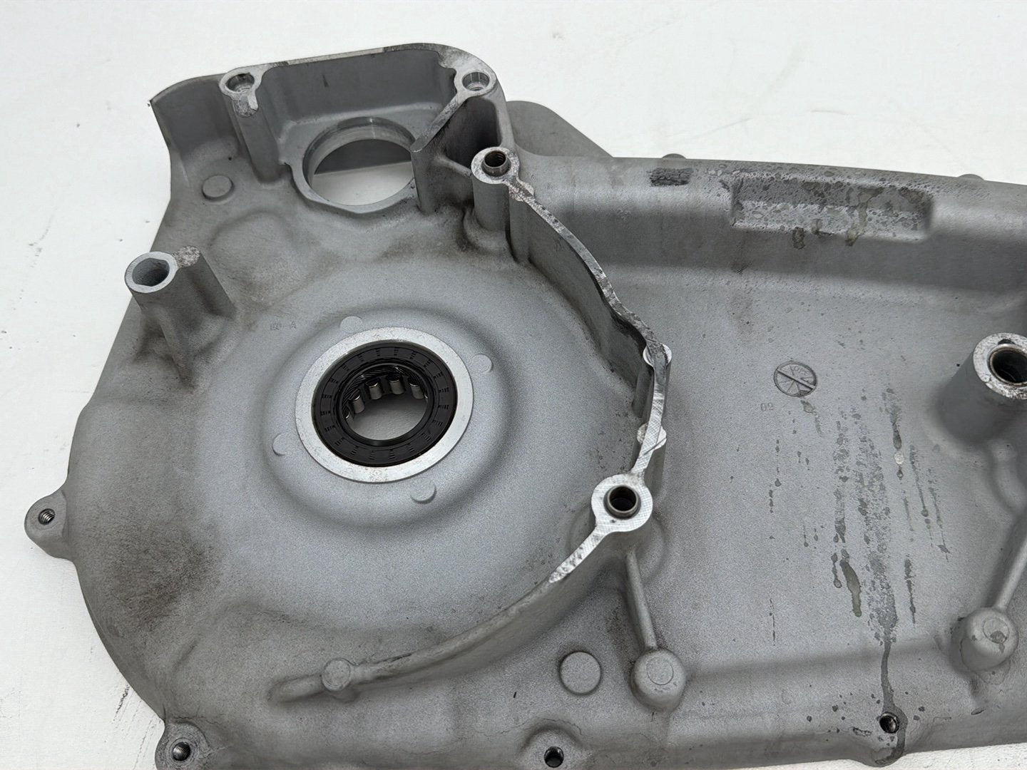 2009 Harley Dyna Street Bob FXDB OEM Inner Primary Clutch Cover