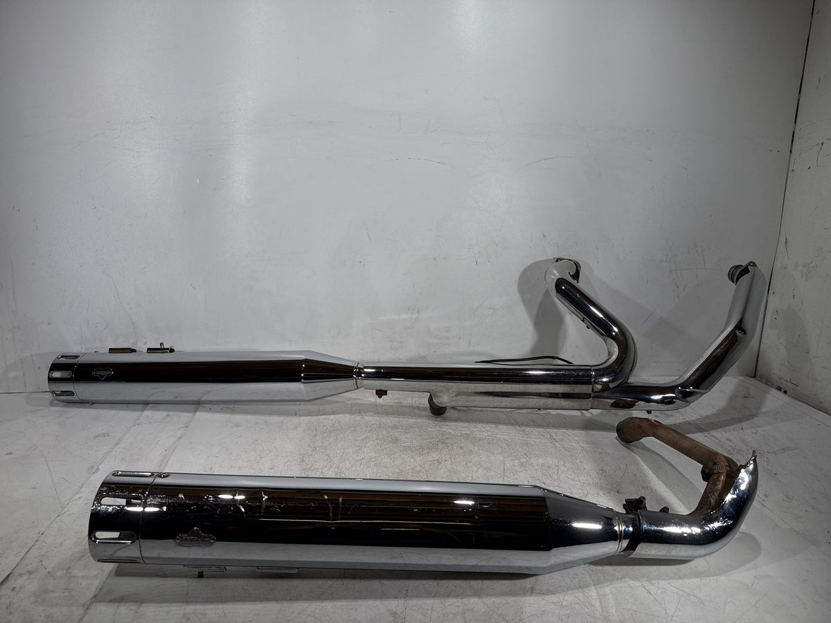 2013 Harley Electra Glide Touring FLHTCU Exhaust Header Pipes Muffler SHARK Road