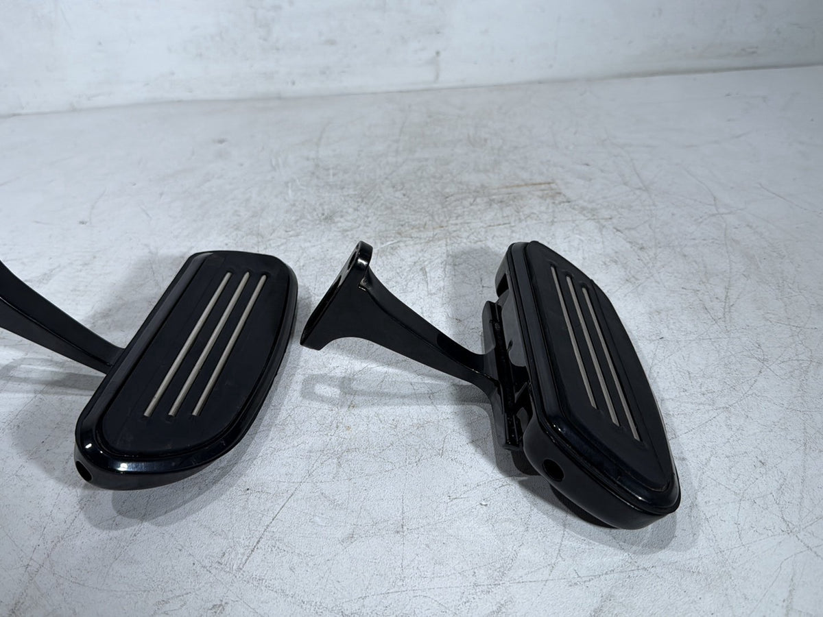 2011 Harley Road Glide Touring OEM Left & Right Passenger Floorboard Foot Rest