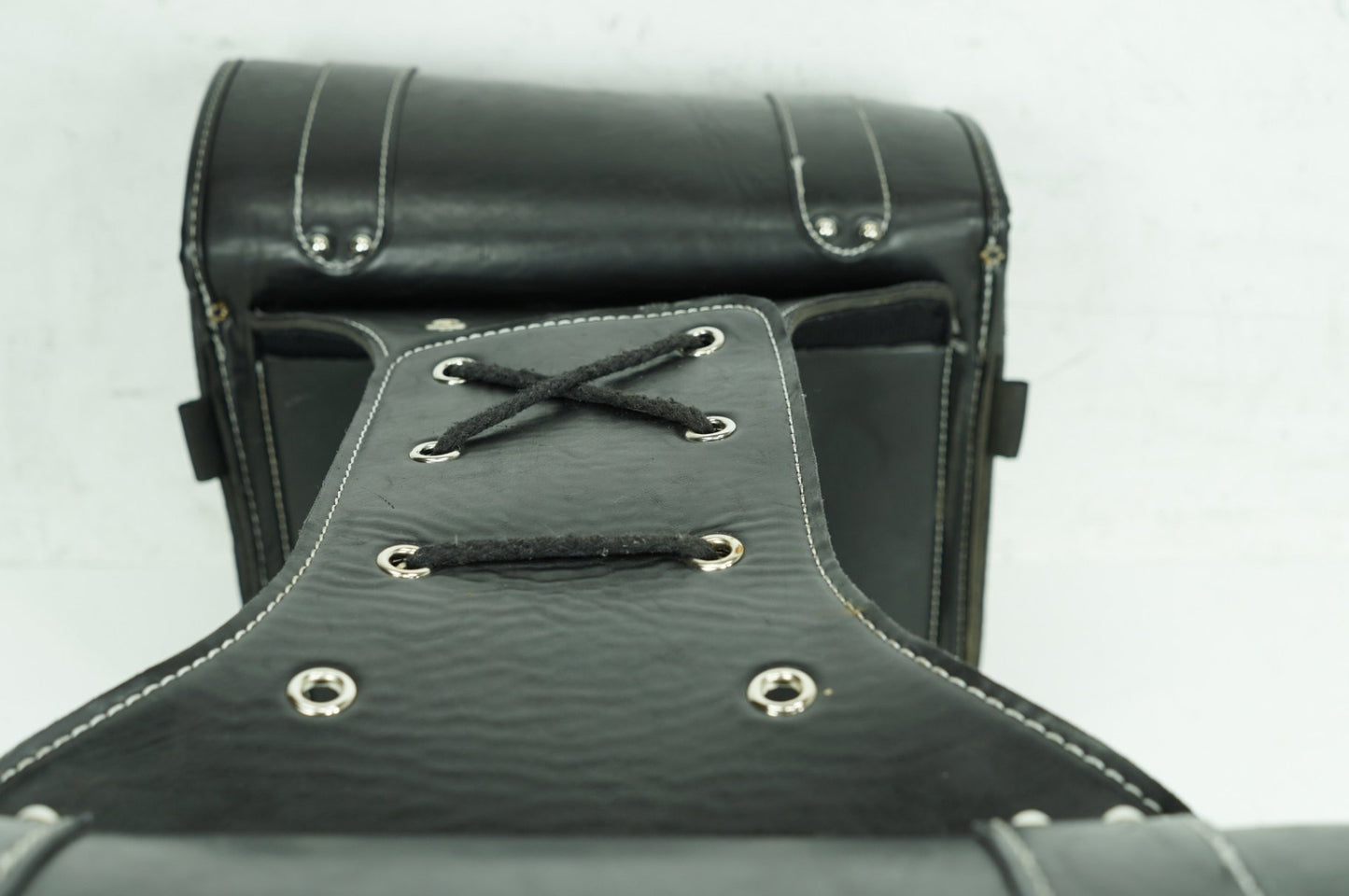 2012 - 2026 Harley-Davidson Sportster Iron 883 Rear Left Right Saddlebags Luggage Leather QINGROCK