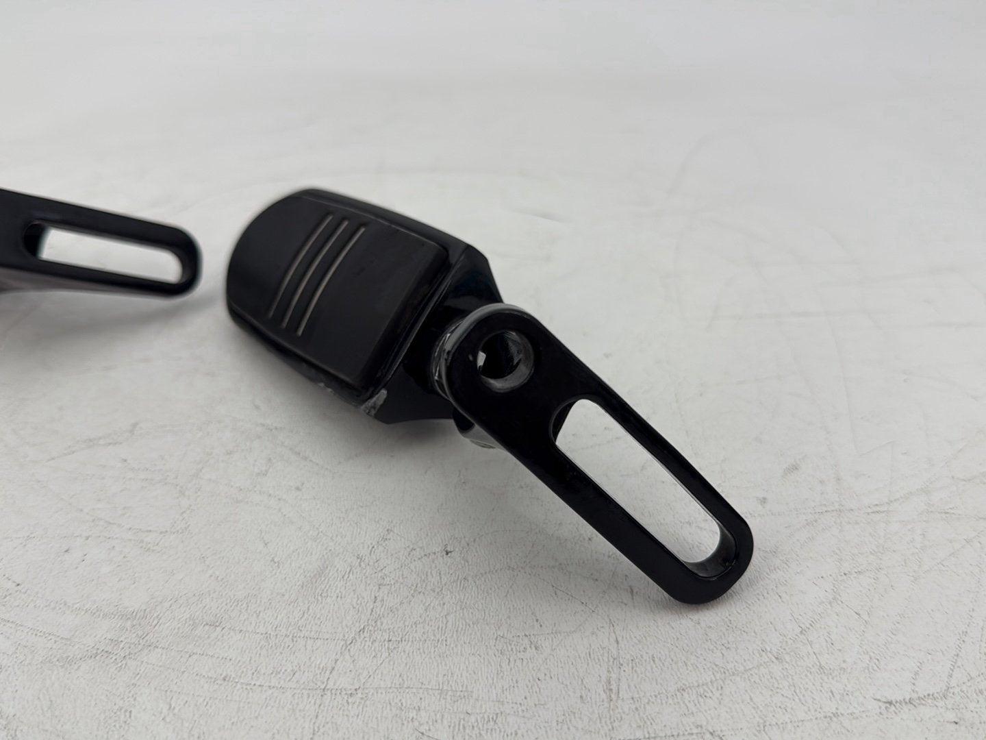 2015 Harley Touring FLHXS Street Glide OEM Passenger Left & Right Foot Pegs