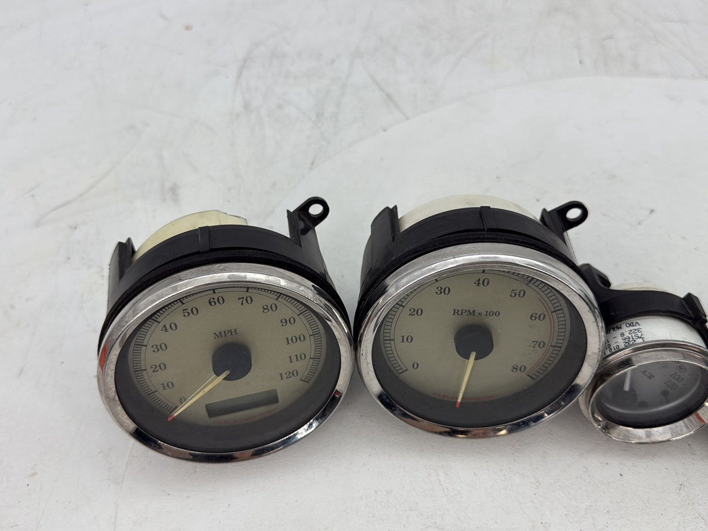 2005 Harley Road Glide Touring FLTRI OEM Air Oil Volt Fuel Tacho Speedo Gauges
