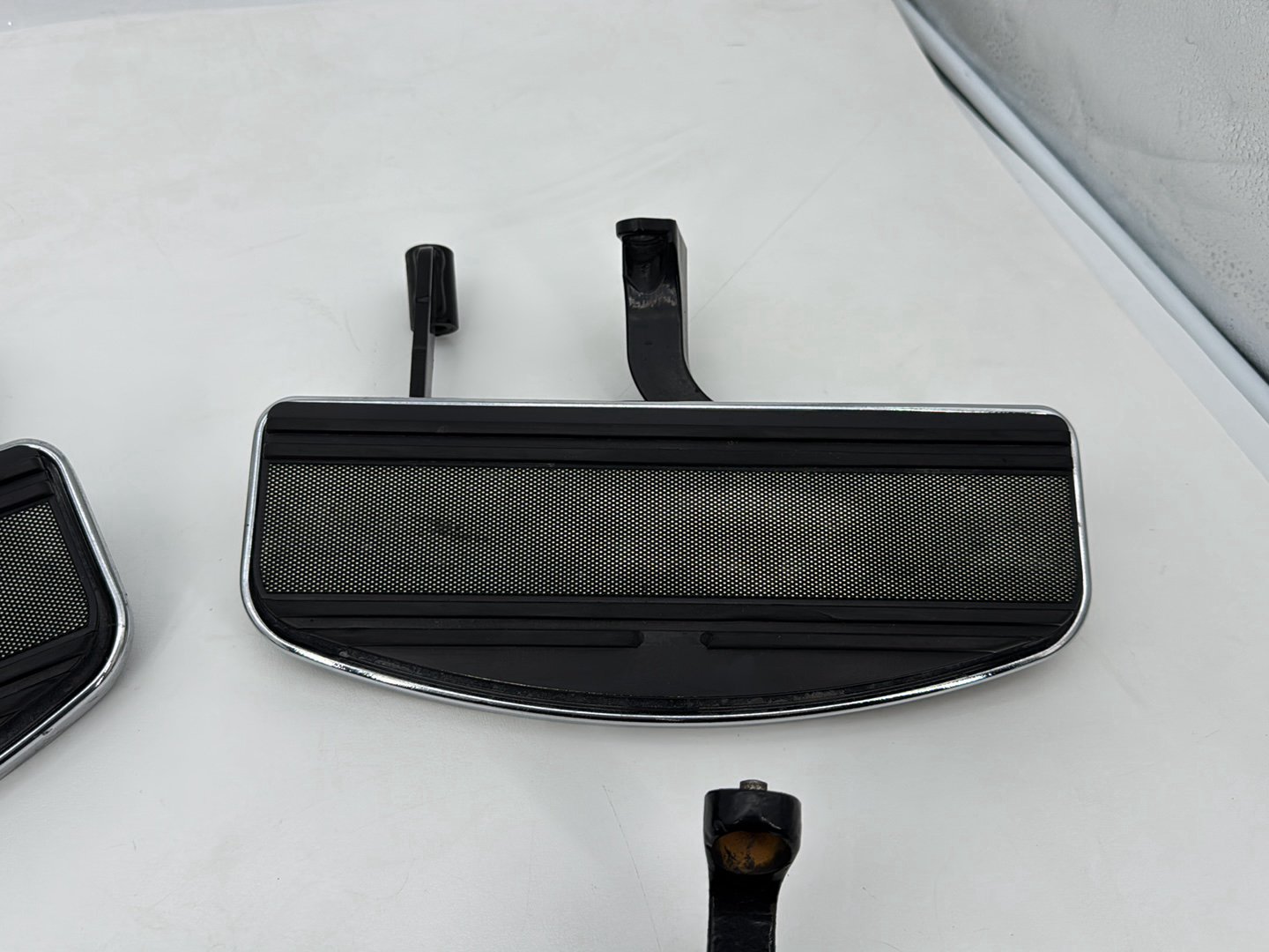 2007 - 2012 Harley-Davidson Touring Road Glide Left Right Driver & Pass Floorboard Foot Rest 	50606-06