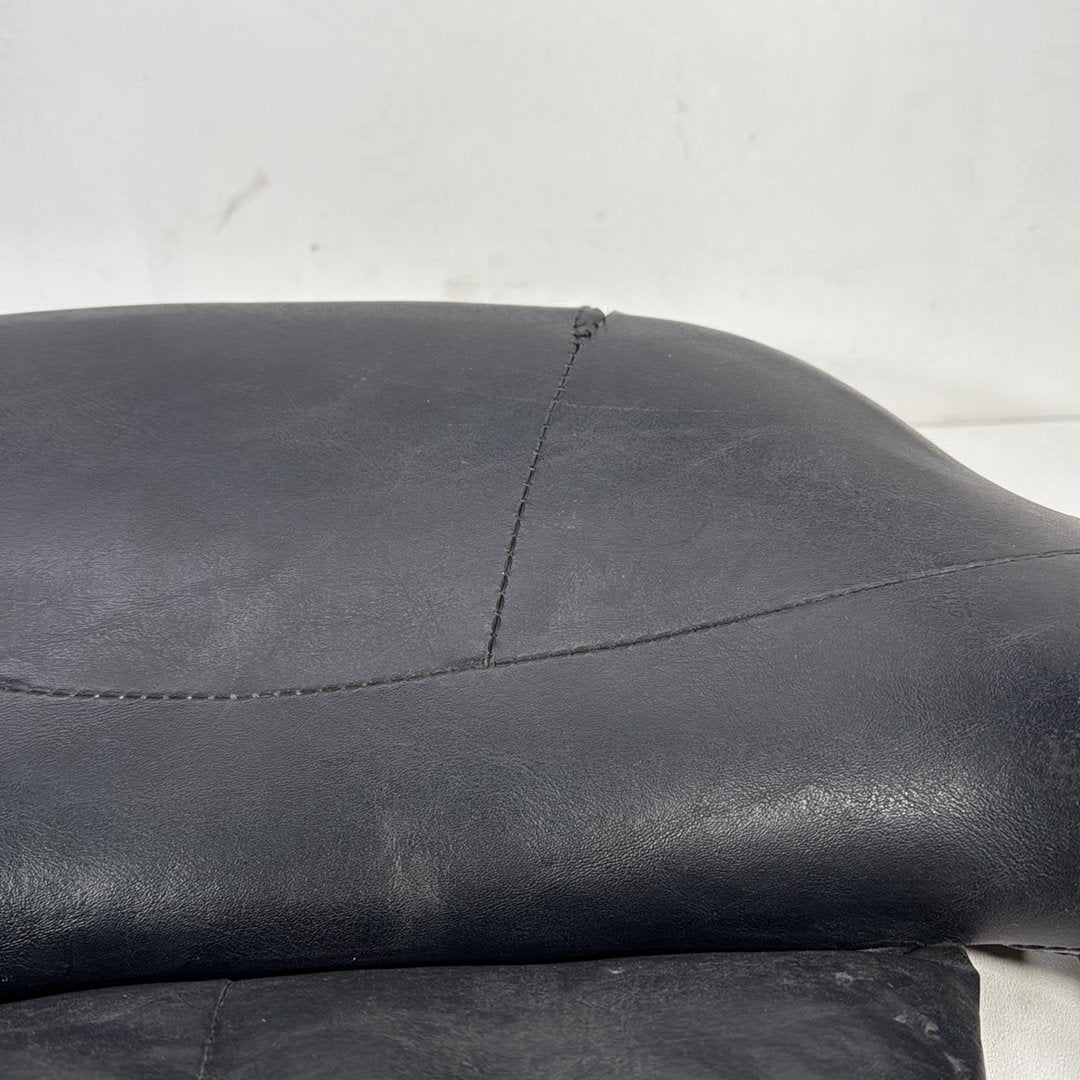 1999 - 2006 Harley-Davidson Touring Electra Glide Ultra Rear Passenger Backrest Cushion Pad  	52395-03