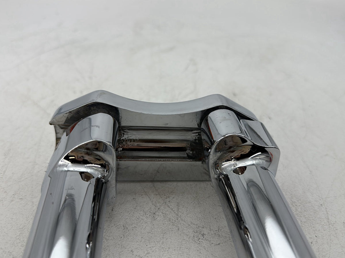 2006 Harley Dyna FXDWGI Wide Glide OEM Front Handlebar Riser Top Clamp Chrome