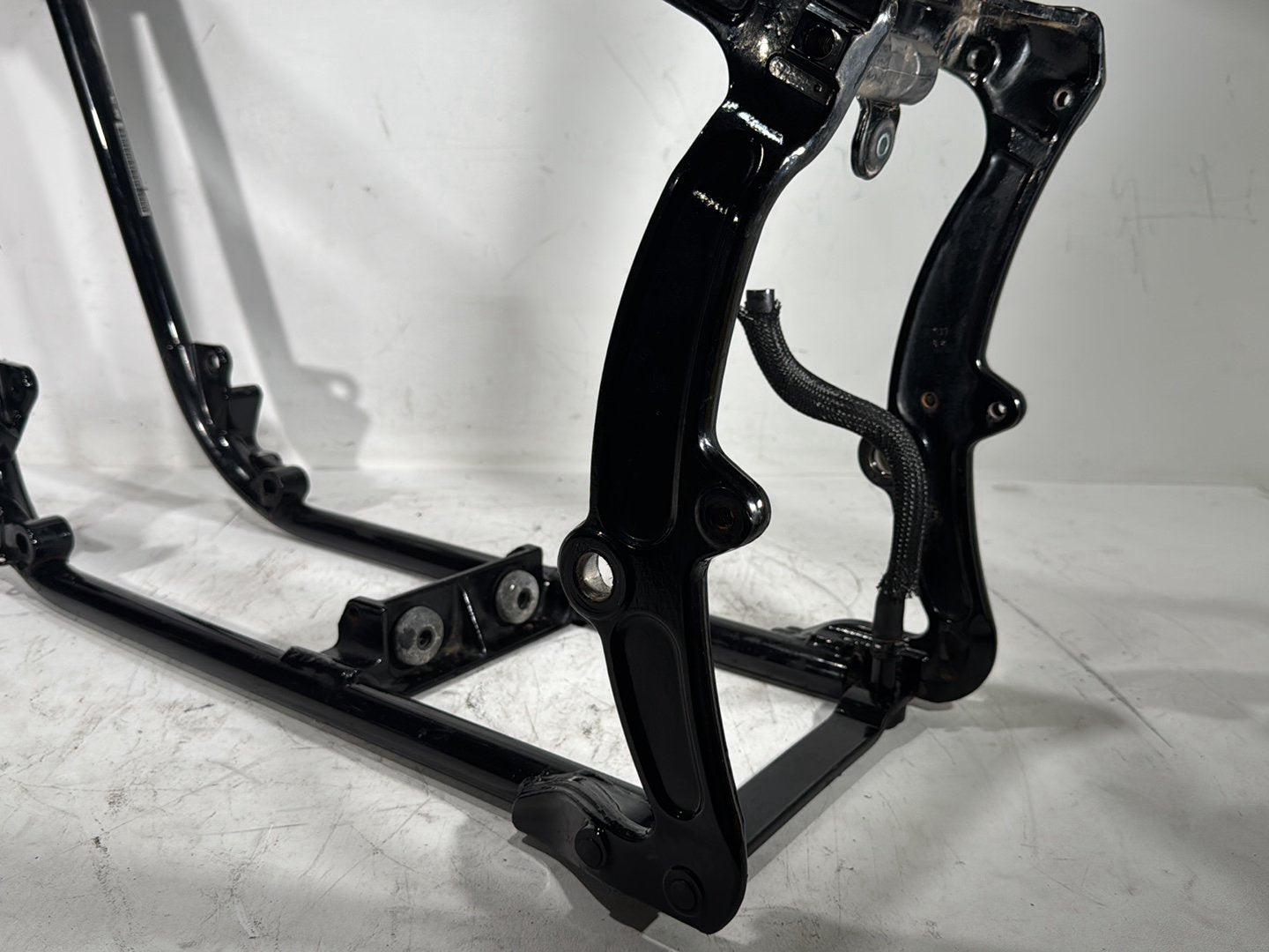2013 Harley Heritage Softail Classic FLSTC OEM Body Main Frame Chassis CLN CLR