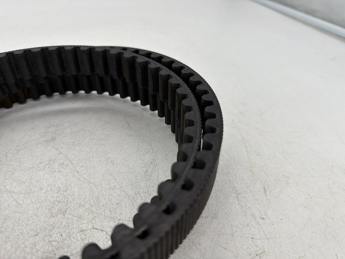 2010 Harley Street Glide Touring FLHX OEM Rear Drive Belt 40024-09 140T 1"