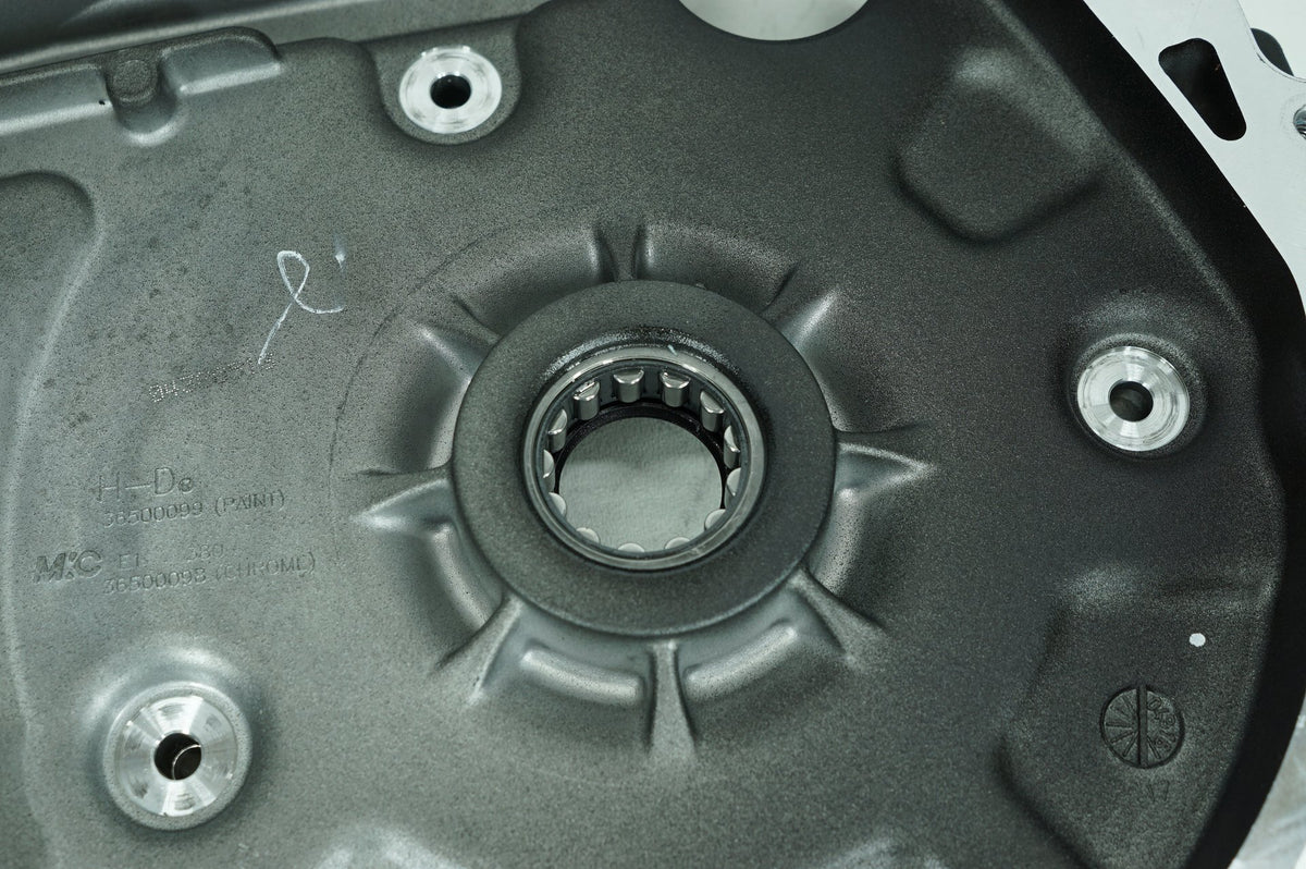 2018 Harley-Davidson Softail Street Bob FXBB Inner Primary Clutch Cover 36500099