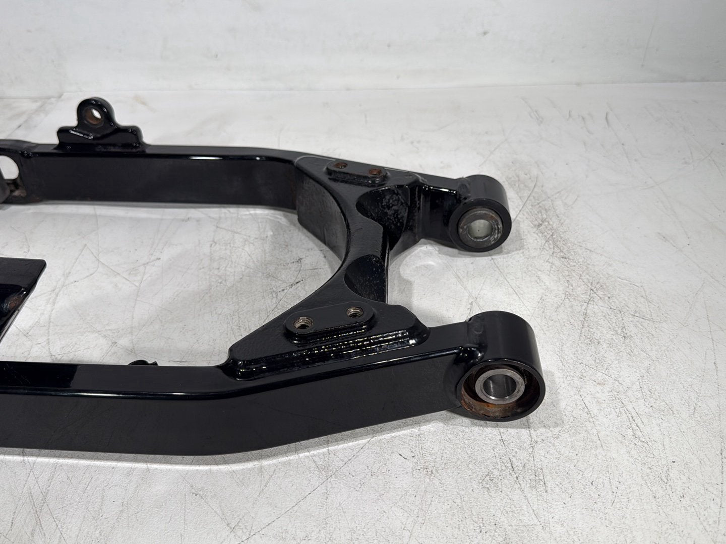 2015 Harley Dyna Low Rider FXDL OEM Rear Fork Swingarm Swing Arm