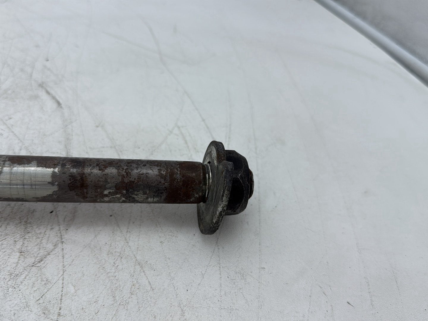 2013 Harley Electra Glide Touring Ultra FLHTCUI OEM Rear Wheel Axle Bolt Shaft