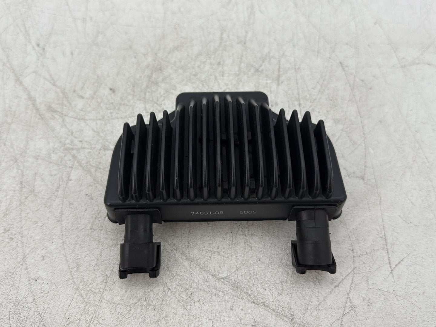 2010 Harley Dyna Fat Bob FXDF OEM Voltage Regulator Rectifier