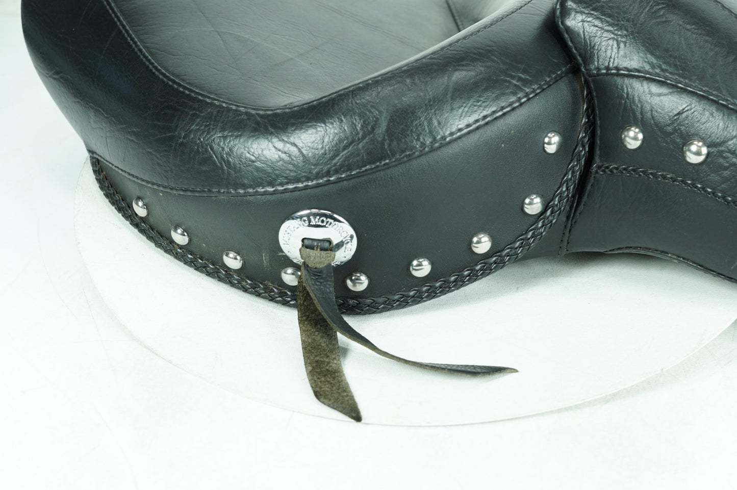 2004 - 2013 Harley-Davidson Sportster Custom Passenger Rider Driver Seat Saddle MUSTANG