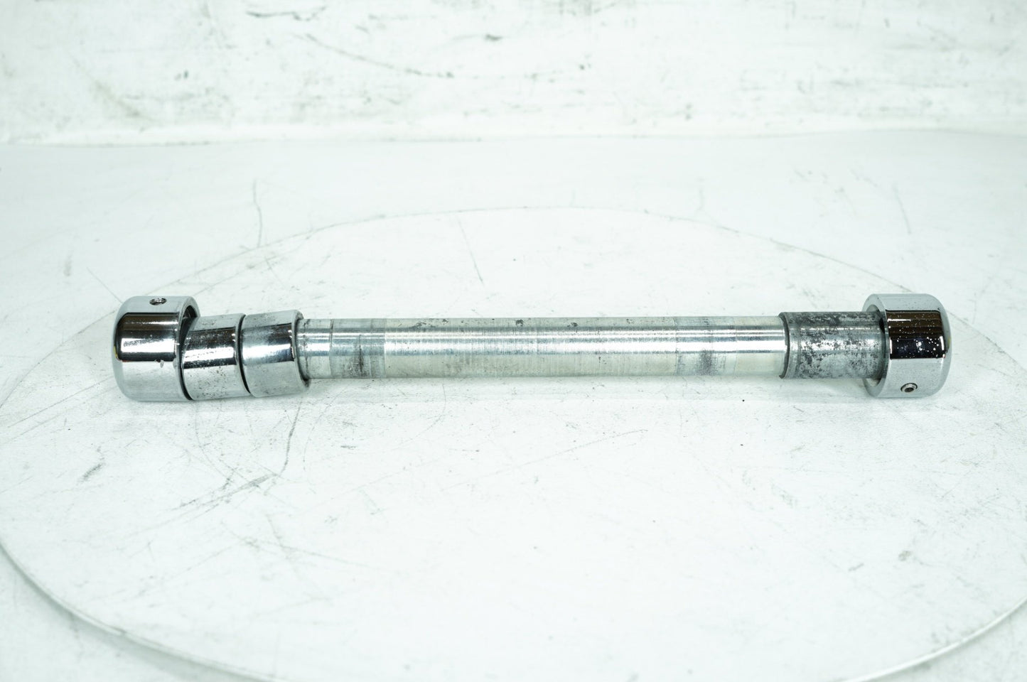 1999 - 2006 Harley-Davidson Touring Road King Classic Front Wheel Axle Bolt Shaft 43364-00