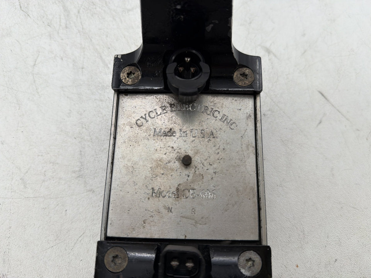 2006 Harley Road King Touring Custom Voltage Regulator Rectifier
