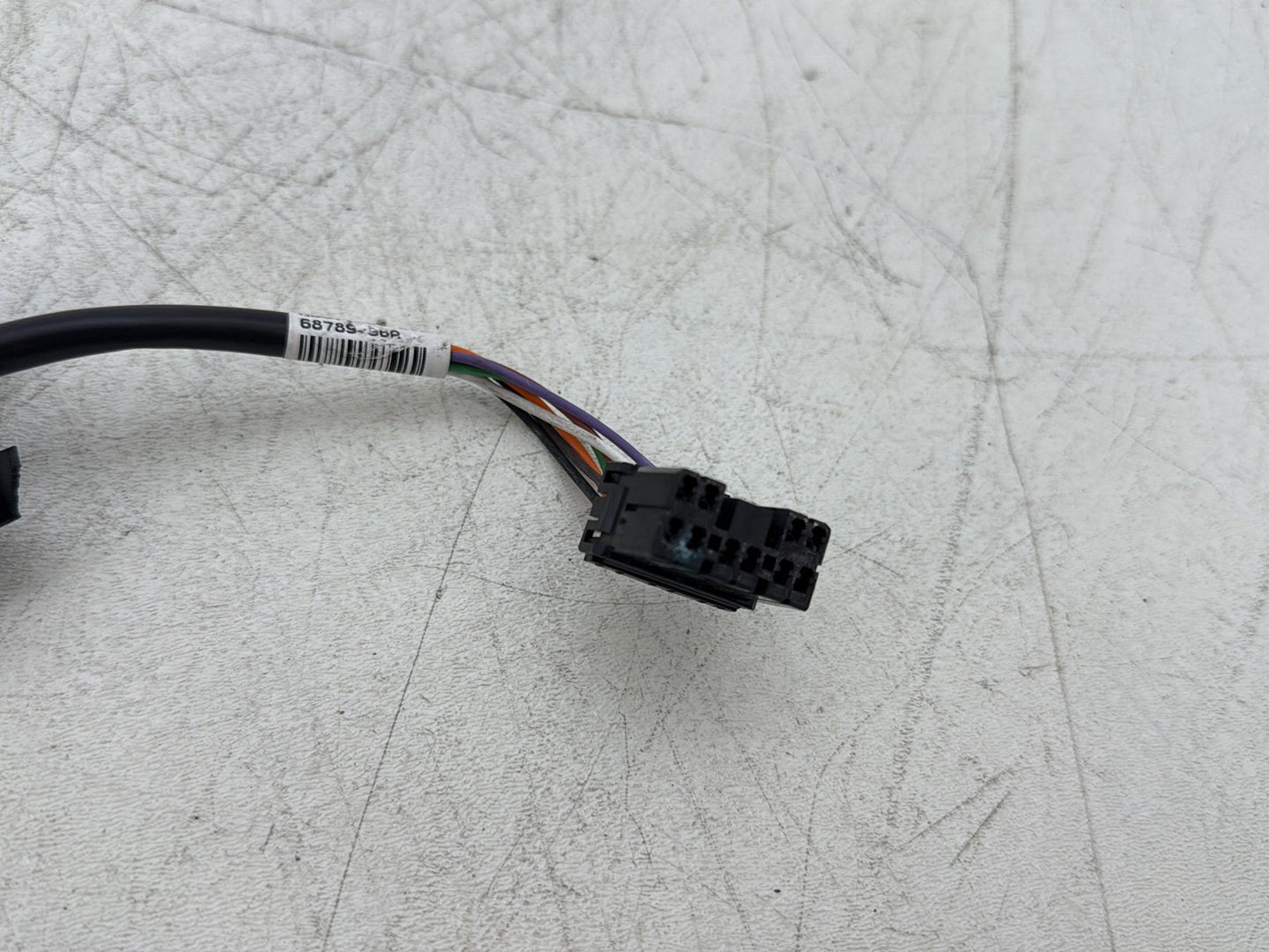 12 Harley Street Glide Touring FLHX OEM Dash Indicator Lamp Wire Plug 68789-96A