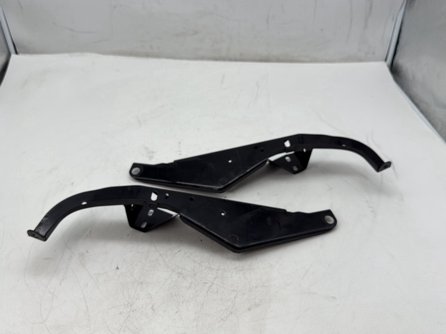 2006 Harley Touring FLHTCI Electra Glide Classic OEM Right Left Fairing Support Brackets