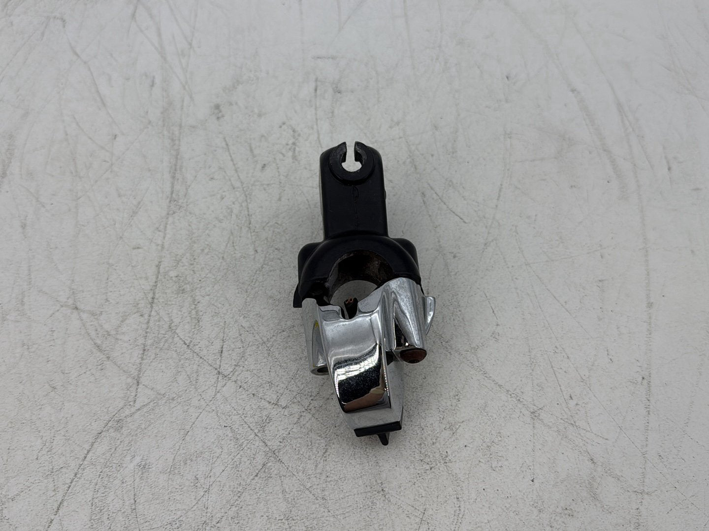 2000 Harley Touring Electra Glide Ultra Clutch Hand Lever Clutch Perch 38608-96