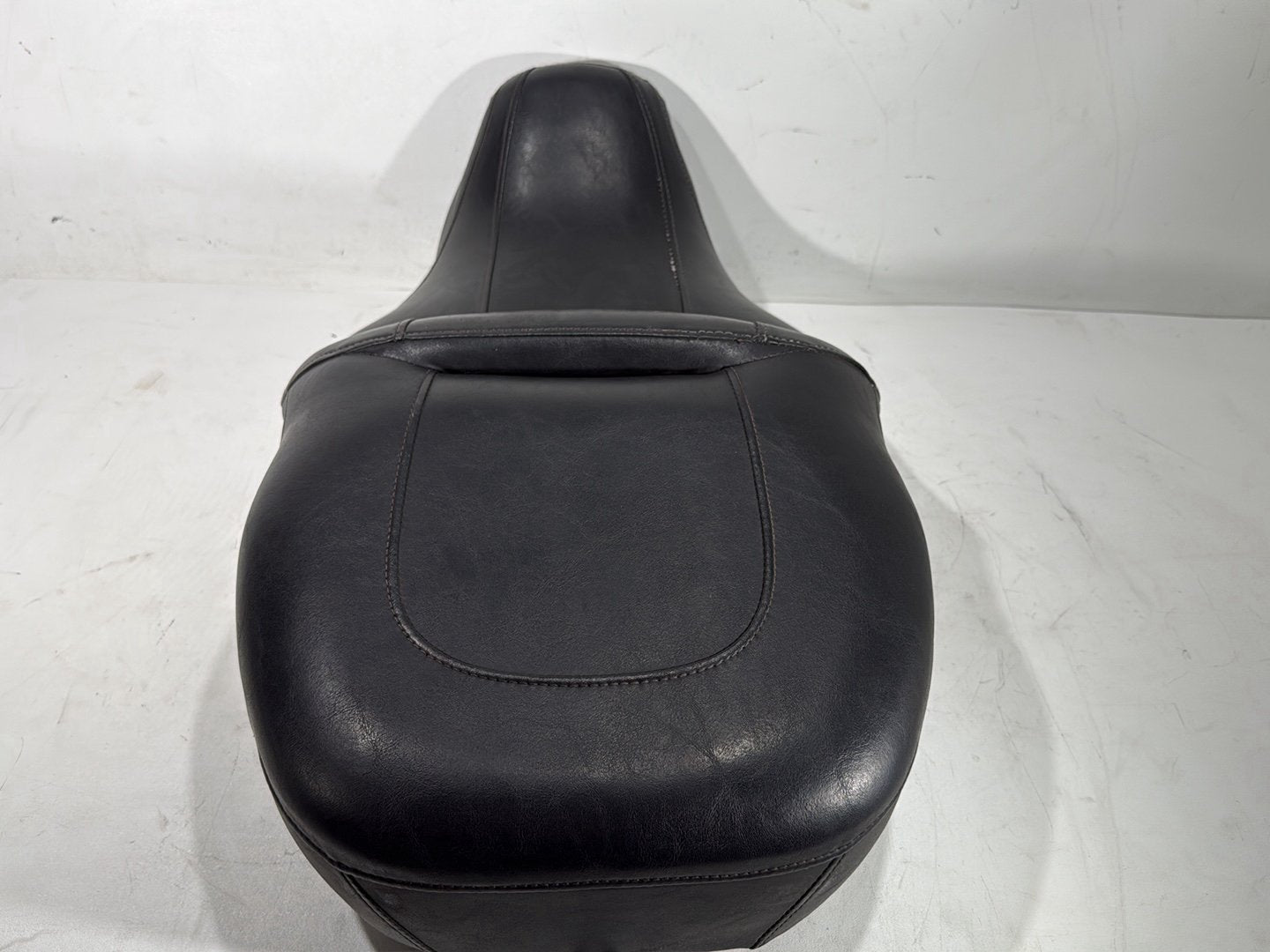 2013 Harley Electra Glide Touring Ultra FLHTCUI OEM Passenger Rider Driver Seat Saddle
