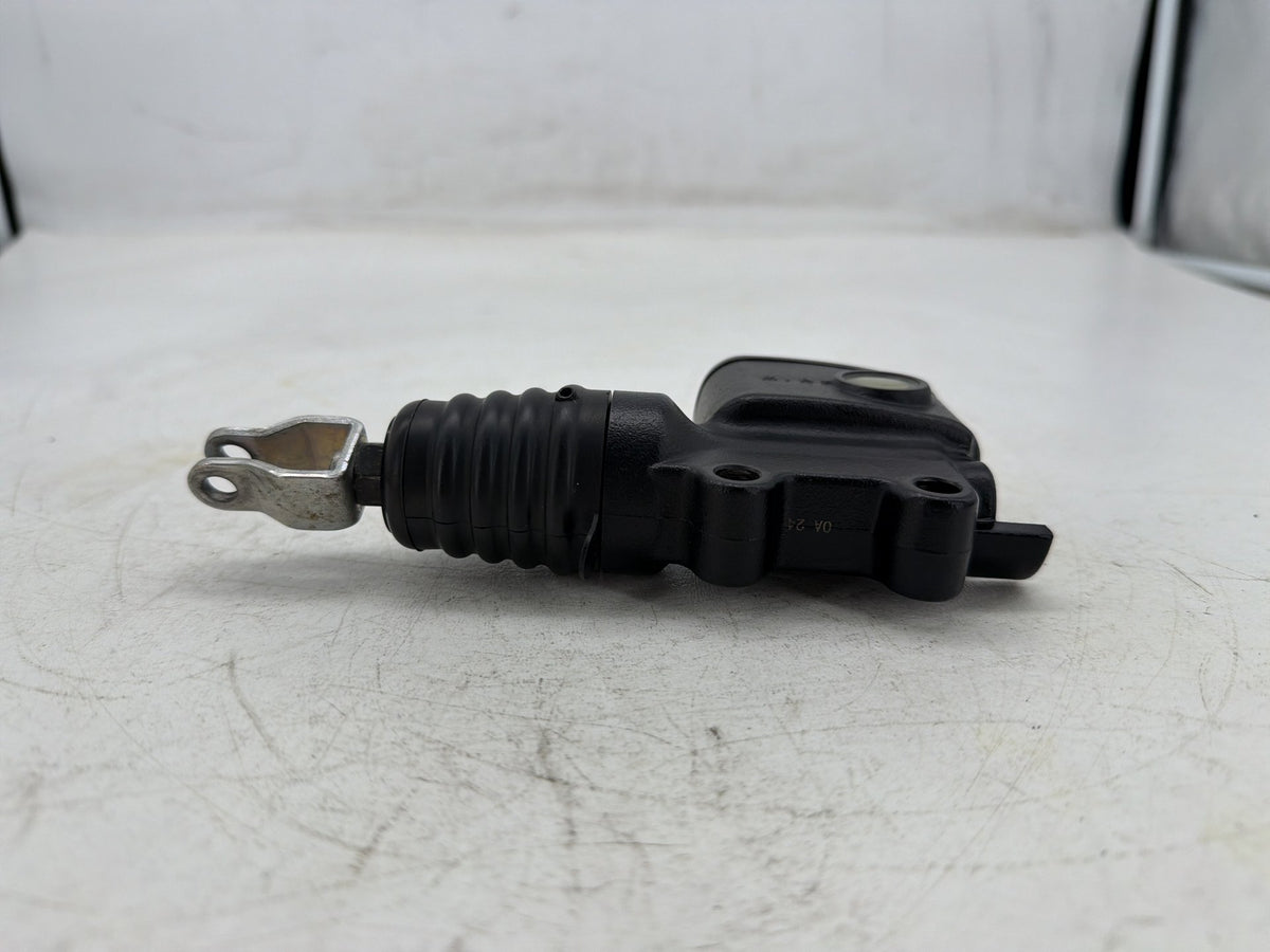 2020 Harley Softail Standard FXST OEM Rear Brake Master Cylinder Reservoir