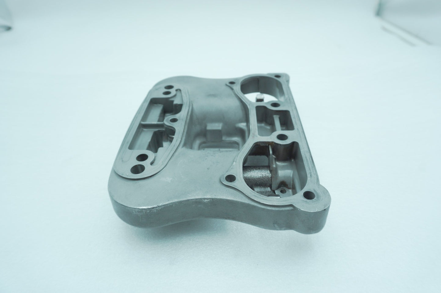 1991 - 2003 Harley-Davidson Sportster  Twin Cam Lower 1 Rocker Box 17543-99A 17501-86B