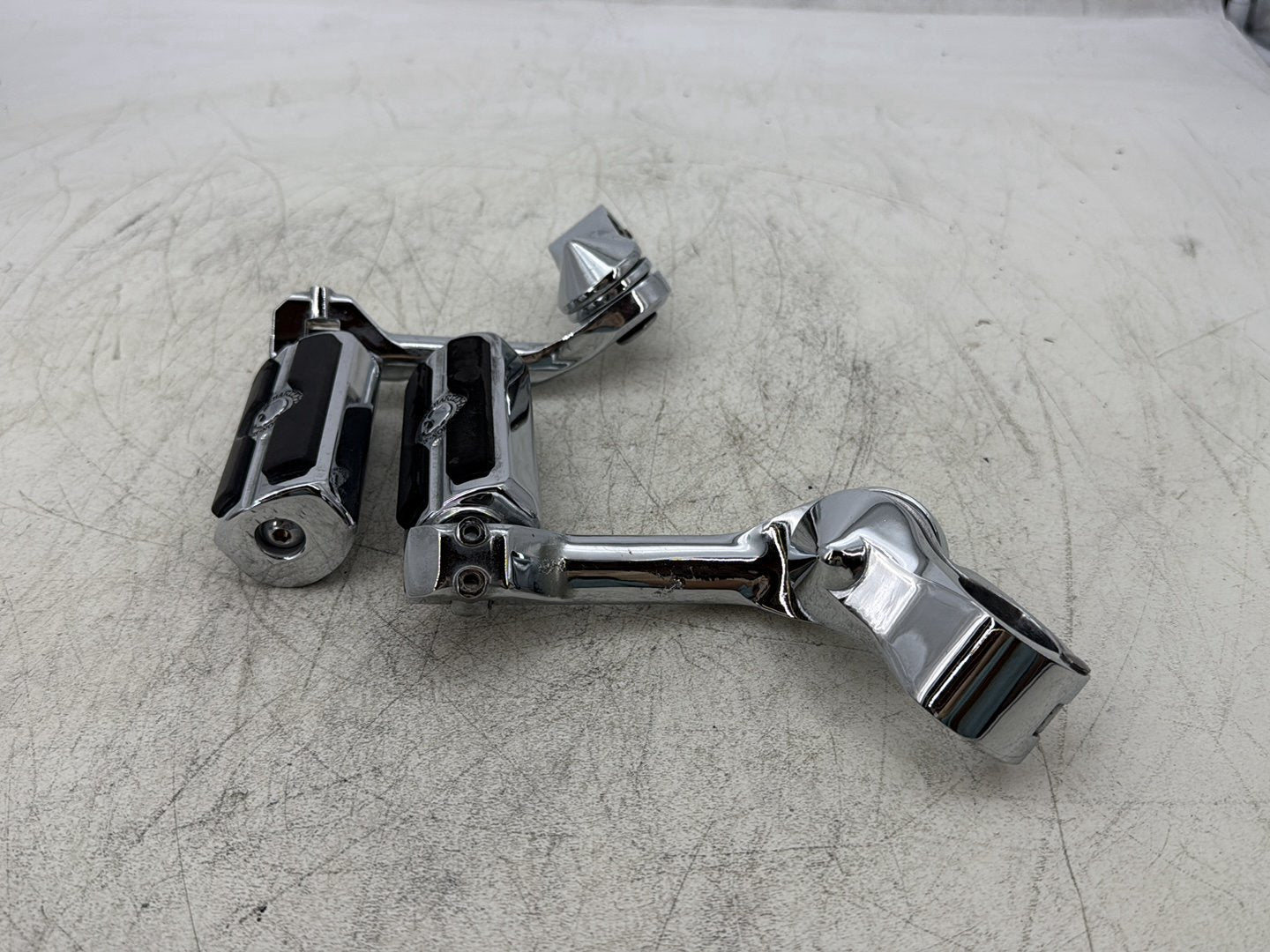 2007 Harley Touring FLHTC Electra Glide Classic OEM Front Right Left Highway Foot Pegs