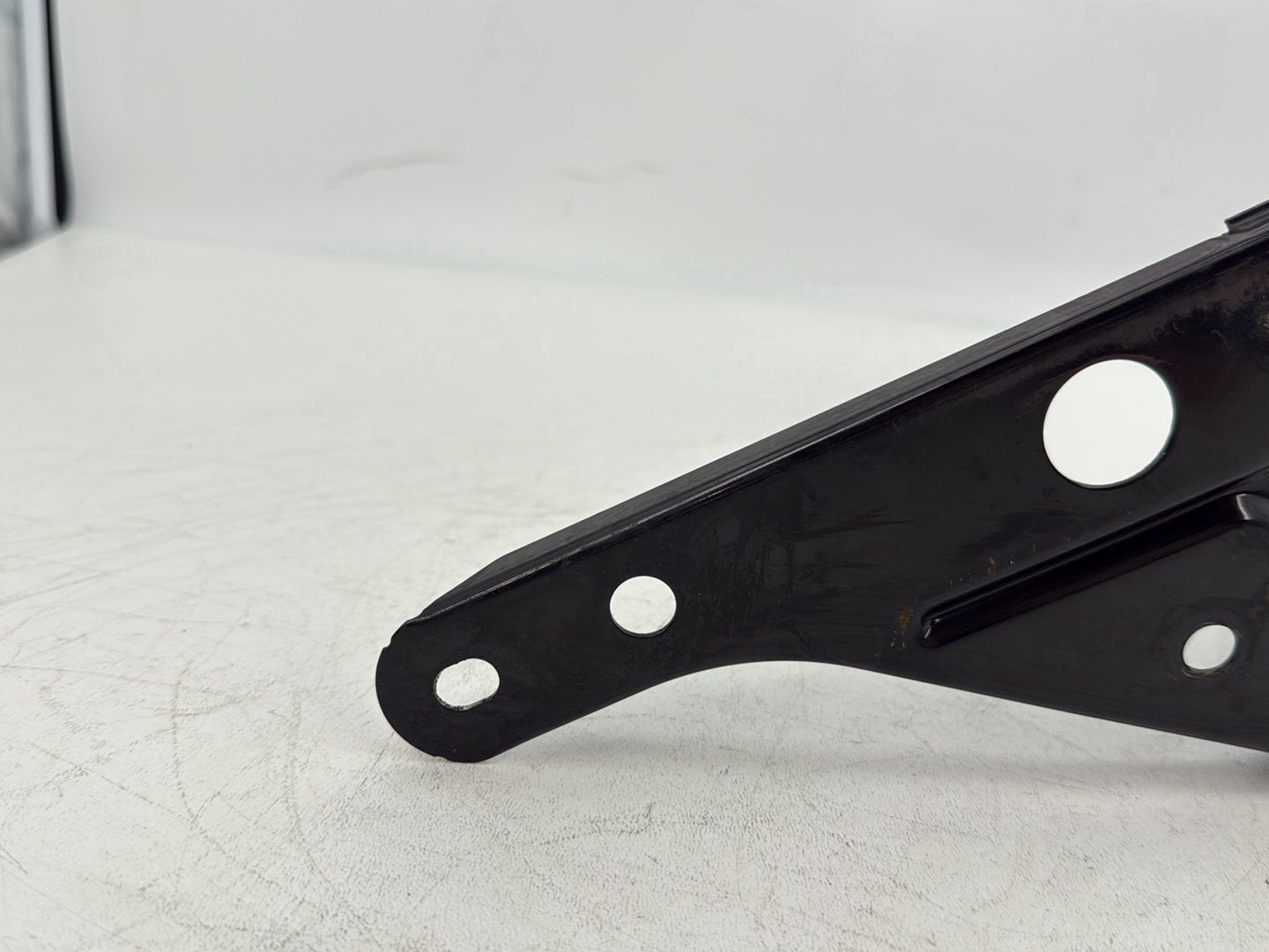2015 Harley Touring FLHXS Street Glide OEM Inner Fairing Mount Support Bracket