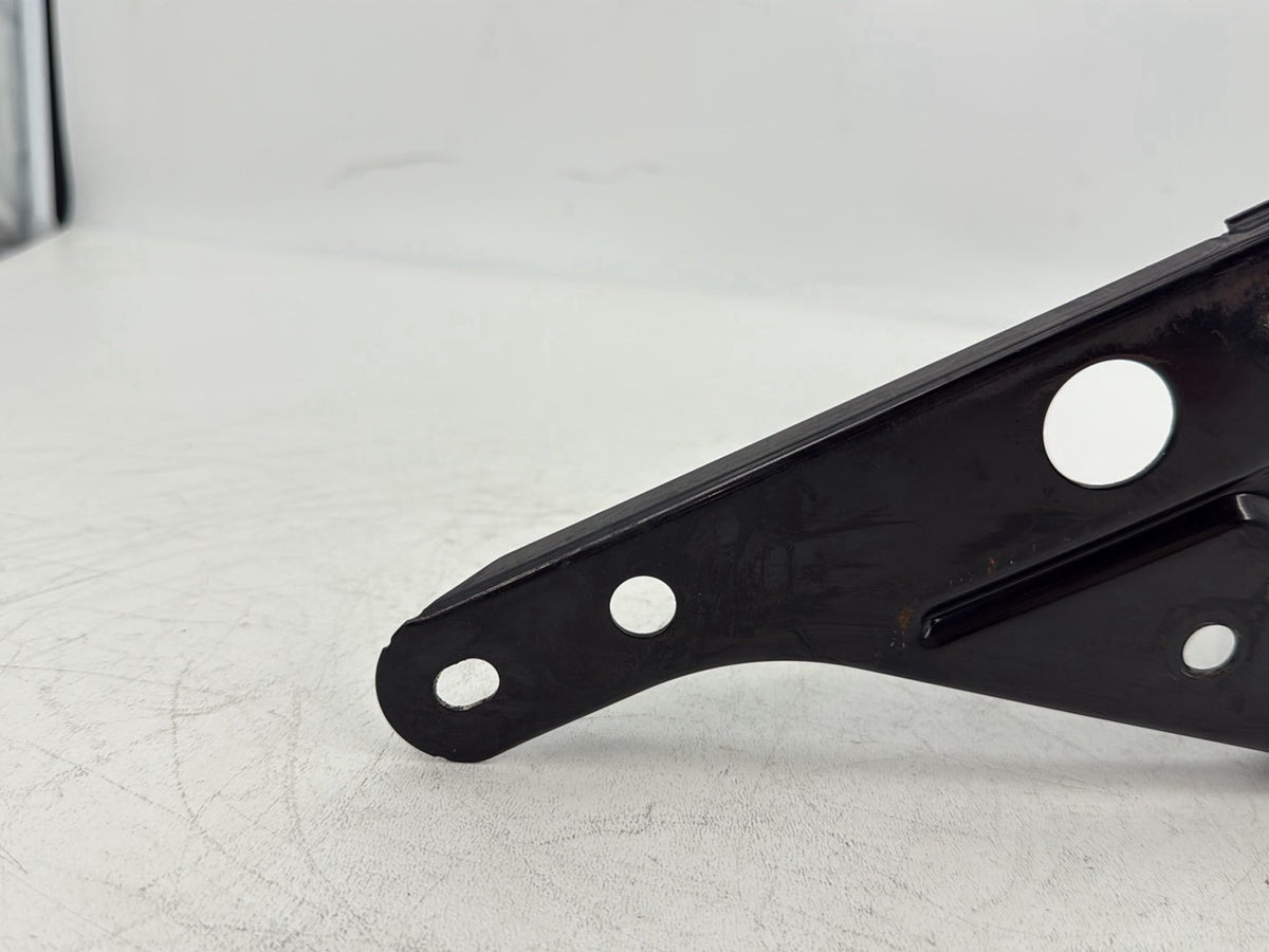 2015 Harley Touring Street Glide OEM Inner Fairing Mount Support Bracket Right