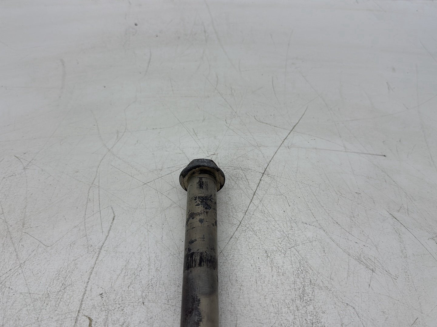 2008 Harley Dyna FXDL Low Rider Anniversary OEM Rear Wheel Axle Bolt Shaft