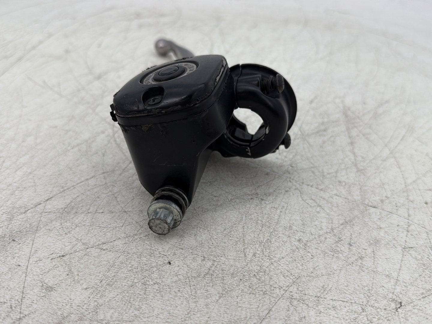 2012 Harley Dyna Super Glide Custom FXDCI OEM Front Right Brake Lever Master Cylinder