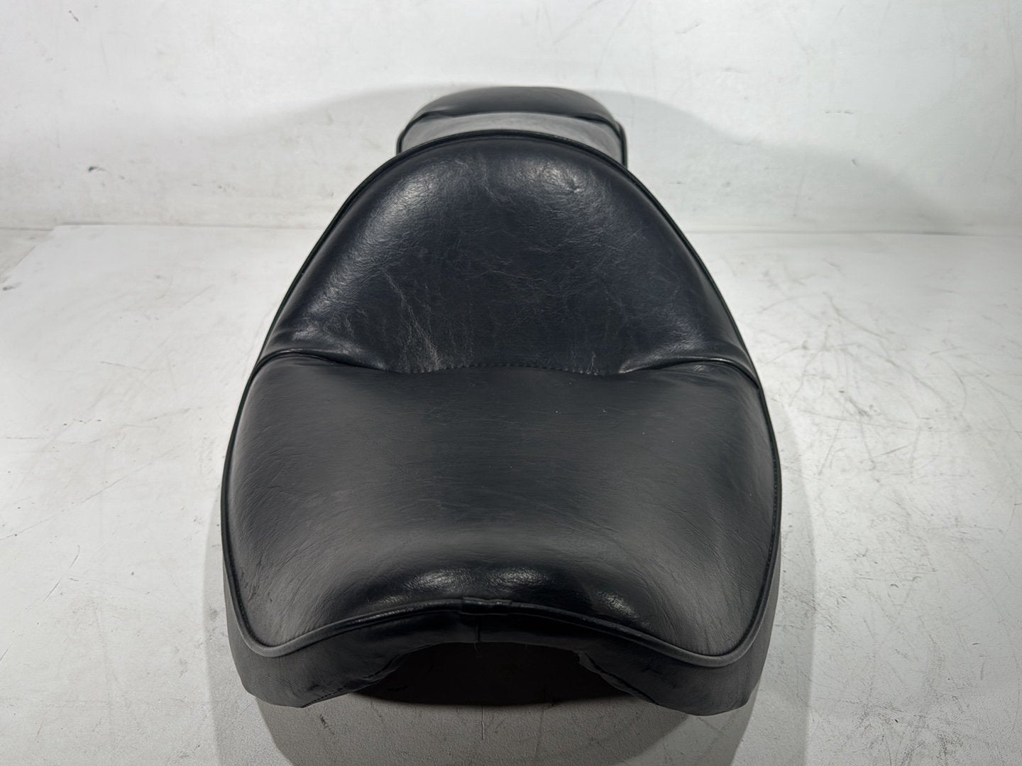 2003 Harley Dyna Wide Glide FXDWG OEM Passenger Rider Driver Seat Saddle