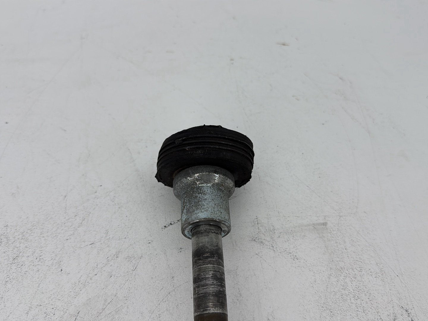 2003 Harley Electra Glide Touring Ultra FLHTCUI OEM Rear Fork Swingarm Pivot Bolt Shaft