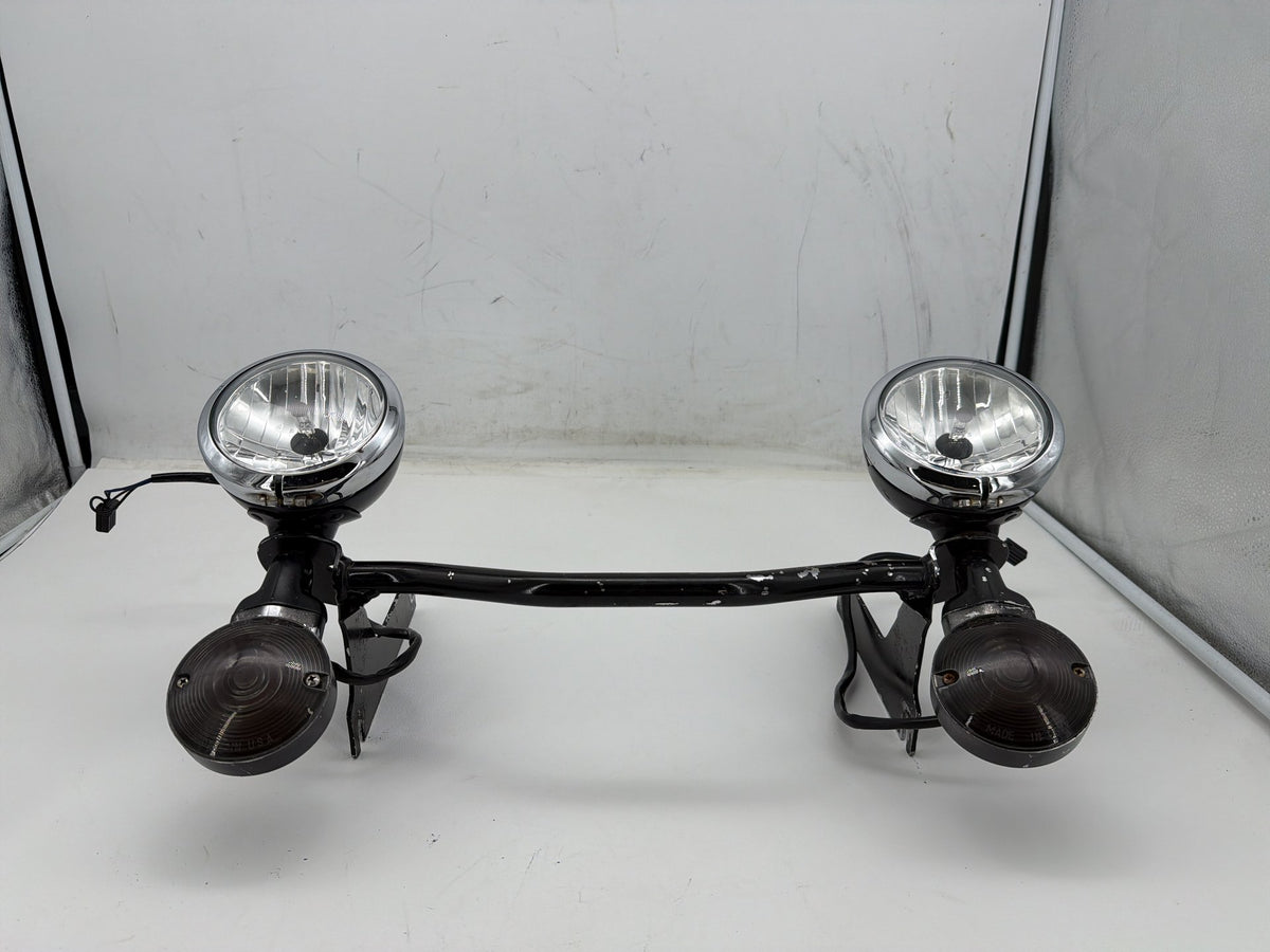 2006 Harley Electra Glide Touring Classic OEM Front Turn Signal Indicators Aux Light Bar