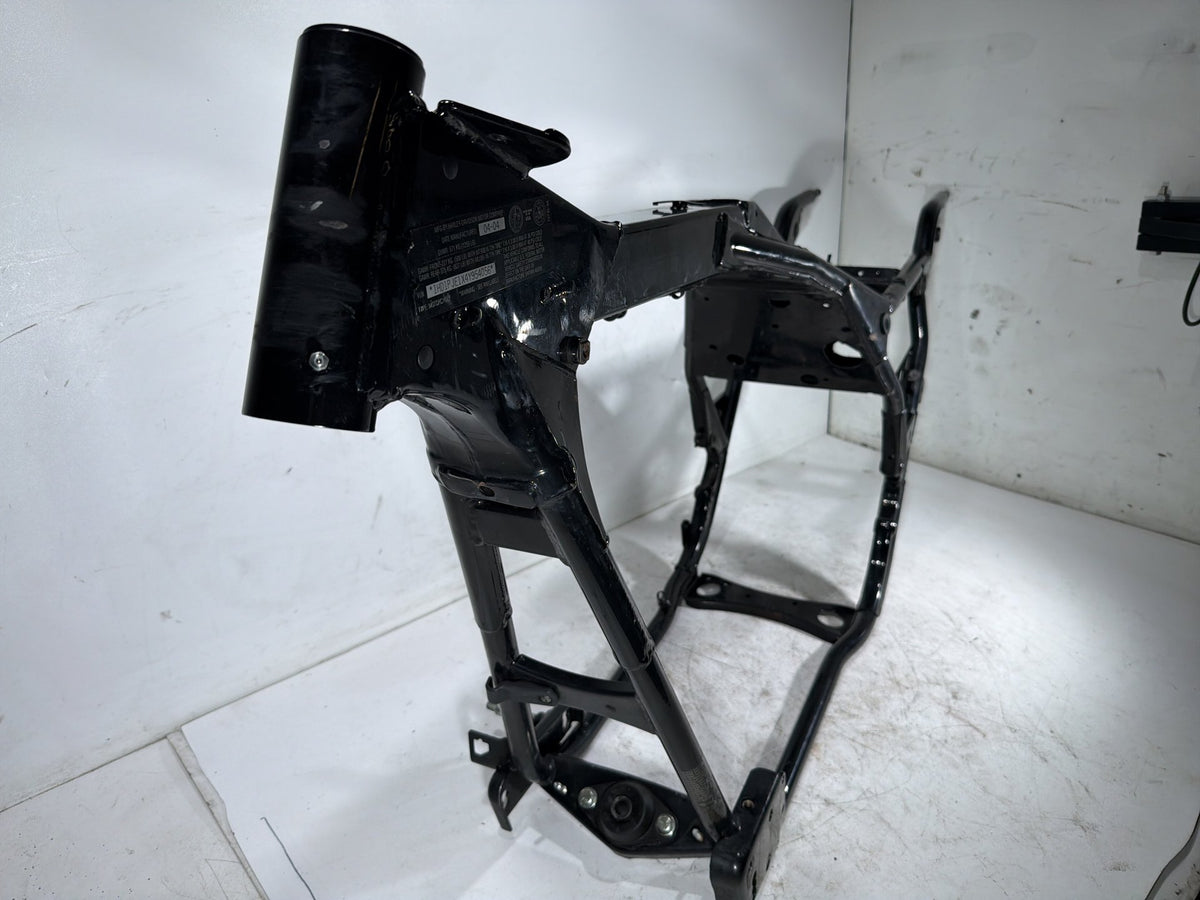 2004 Harley Electra Glide CVO Screamin Eagle OEM Body Main Frame Chassis CLN CLR
