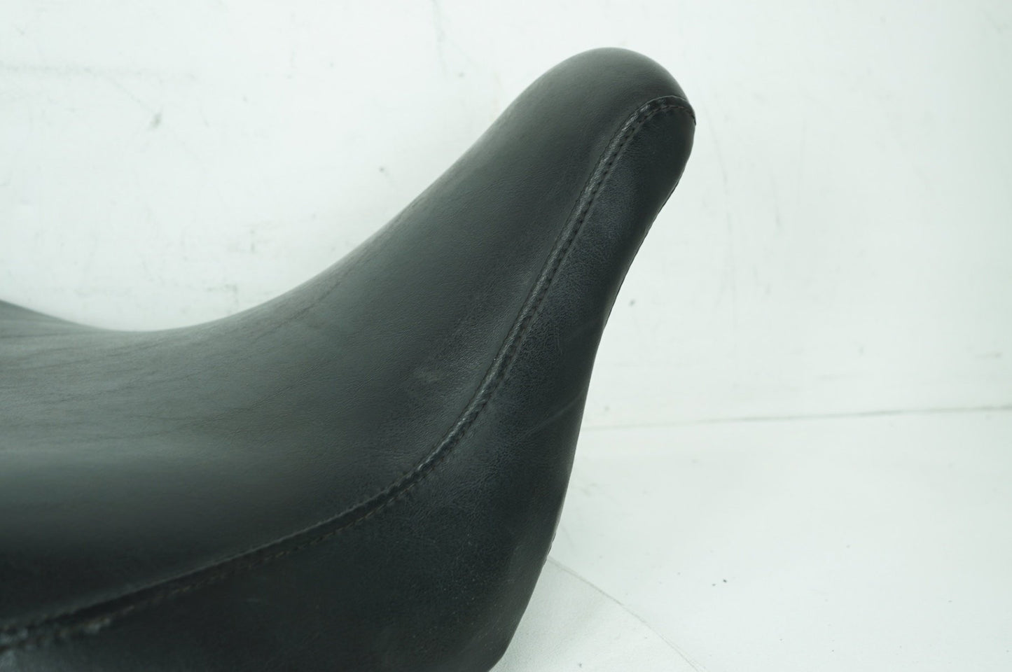 2008 - 2016 Harley-Davidson Touring Street Glide Passenger Rider Driver Seat Saddle 52320-11