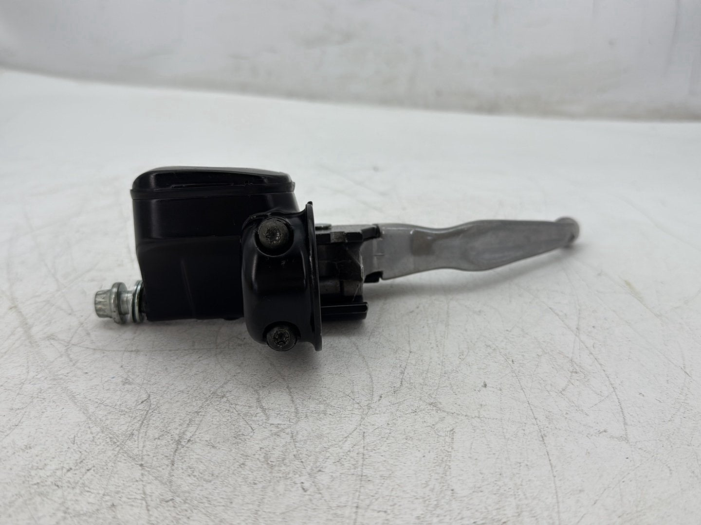 2001 Harley Sportster 883 Hugger XLH883 OEM Front Right Brake Lever Master Cylinder