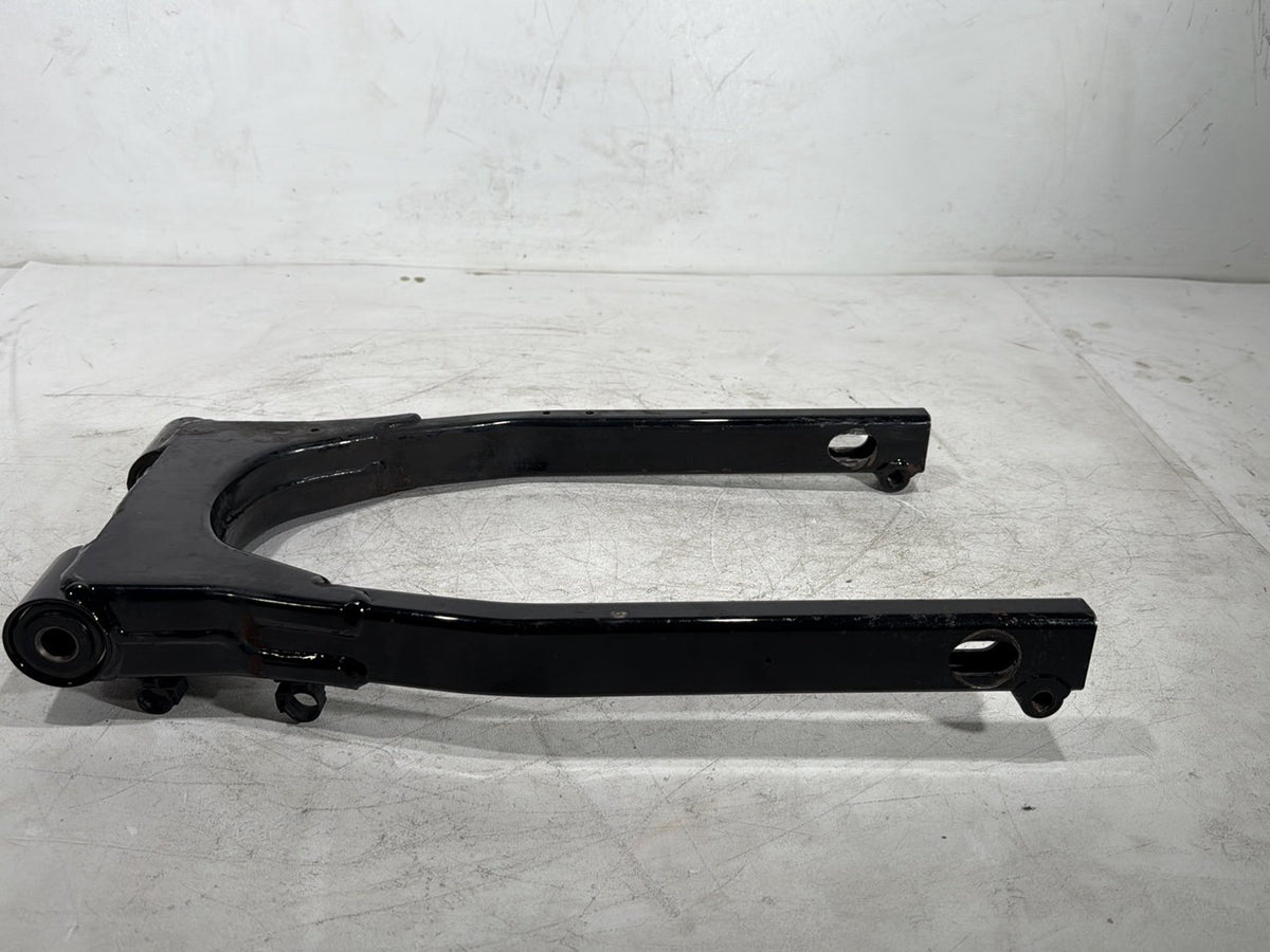 1999 Harley Electra Glide Touring FLHT OEM Rear Fork Swingarm Swing Arm