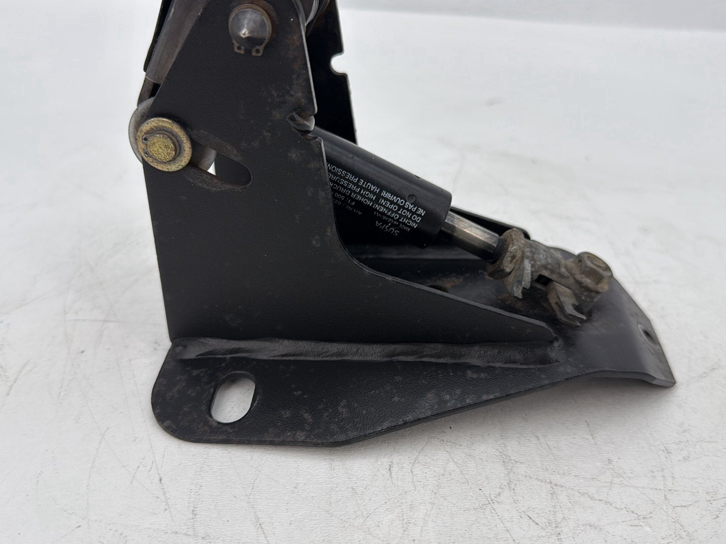 2008 Harley Touring FLHTCU Electra Glide Ultra OEM Adjustable Rider Backrest Lift Mount 52482-01A