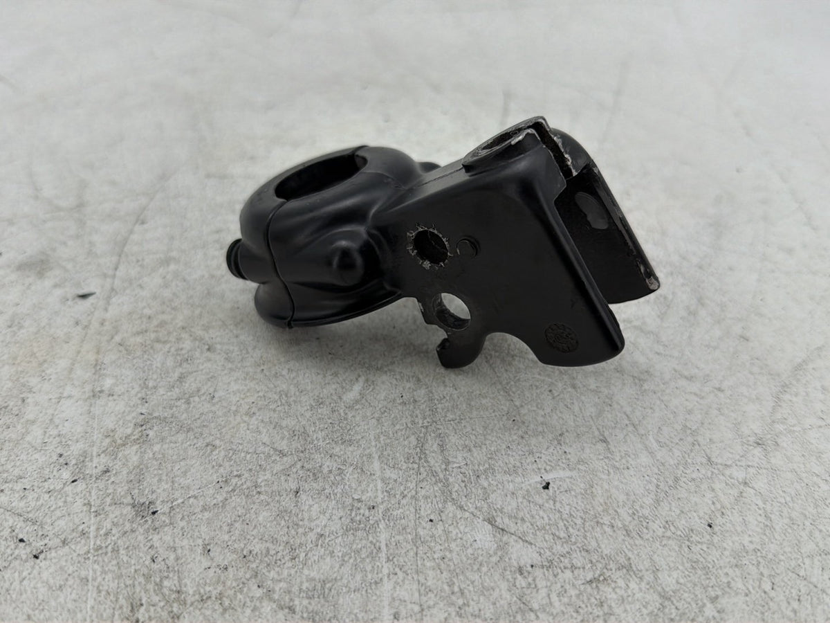 2003 Harley Electra Glide Touring OEM Clutch Hand Lever Clutch Perch 38608-96