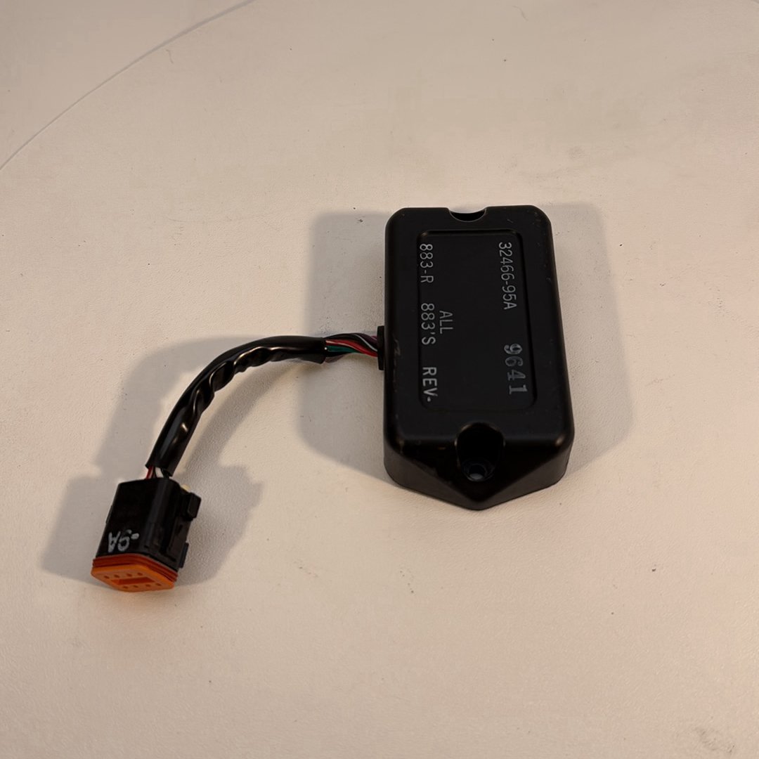1986 - 2003 Harley-Davidson Sportster Hugger 883 Ignition Computer Module Igniter CDI 32466-95A