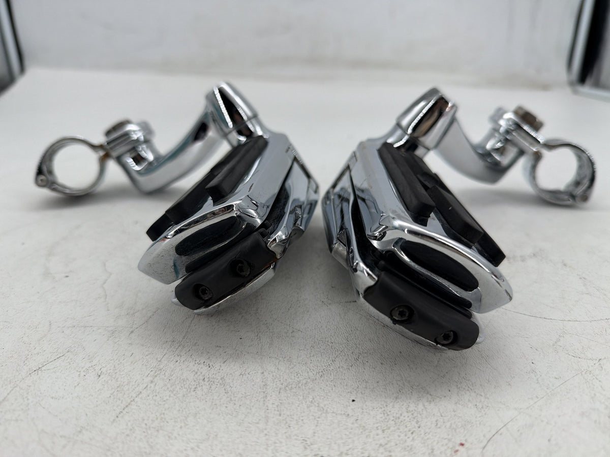 2011 Harley Road King Touring FLHR OEM Front Right Left Highway Foot Pegs