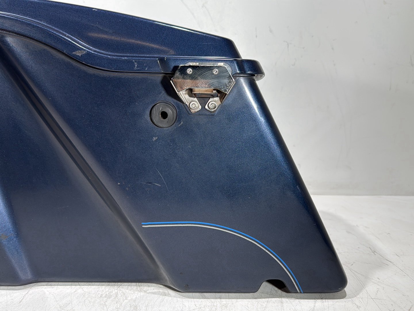2008 Harley Road King Touring FLHR OEM Right 1 Saddlebag Luggage NO Key