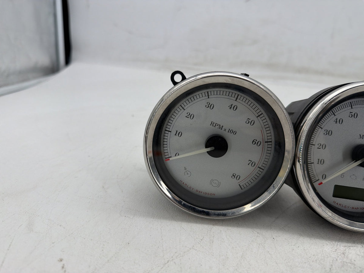 13 Harley Street Glide Touring Air Oil Volt Fuel Tacho Speedo Gauges Silver 67K