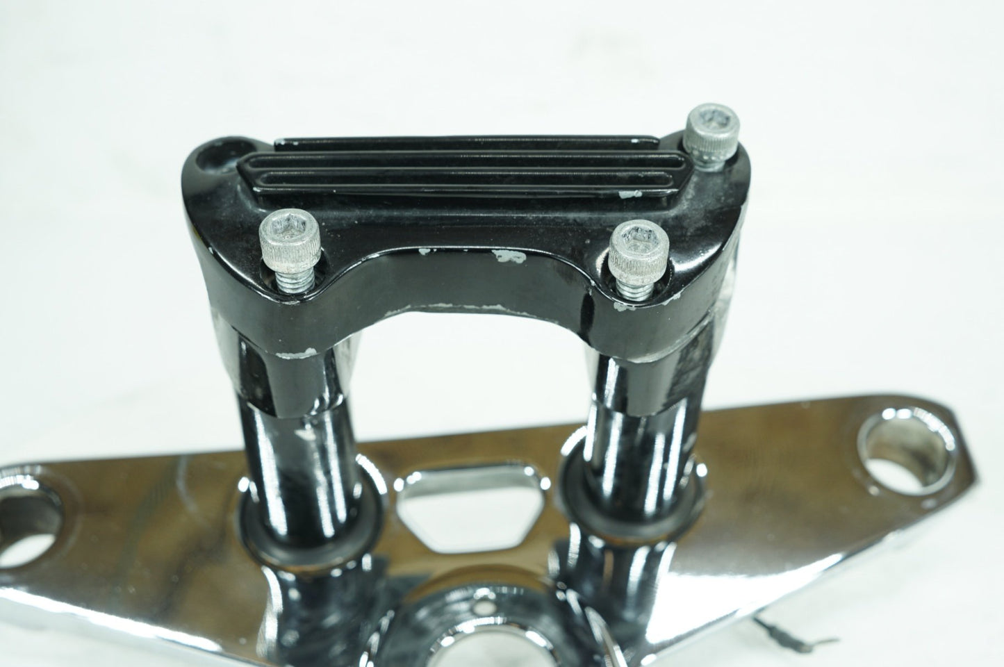 2007 - 2012 Harley-Davidson Softail Custom Front Fork Upper Triple Tree Clamps 45672-80B