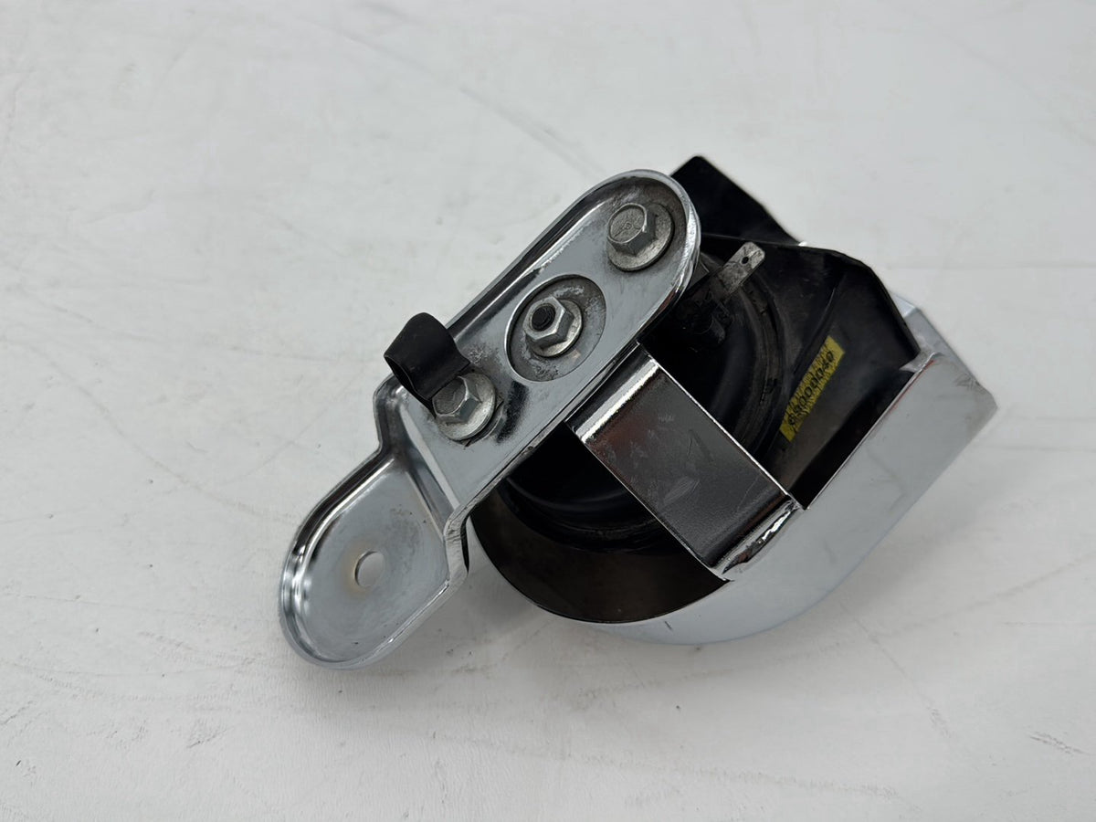 2008 - 2016 Harley-Davidson Touring Electra Glide Ultra Horn Signal Klaxon Chrome Cover 69012-93A