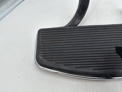 2007 Harley Touring FLHTCU Electra Glide Ultra OEM Left Right Driver & Pass Floorboard Foot Rest