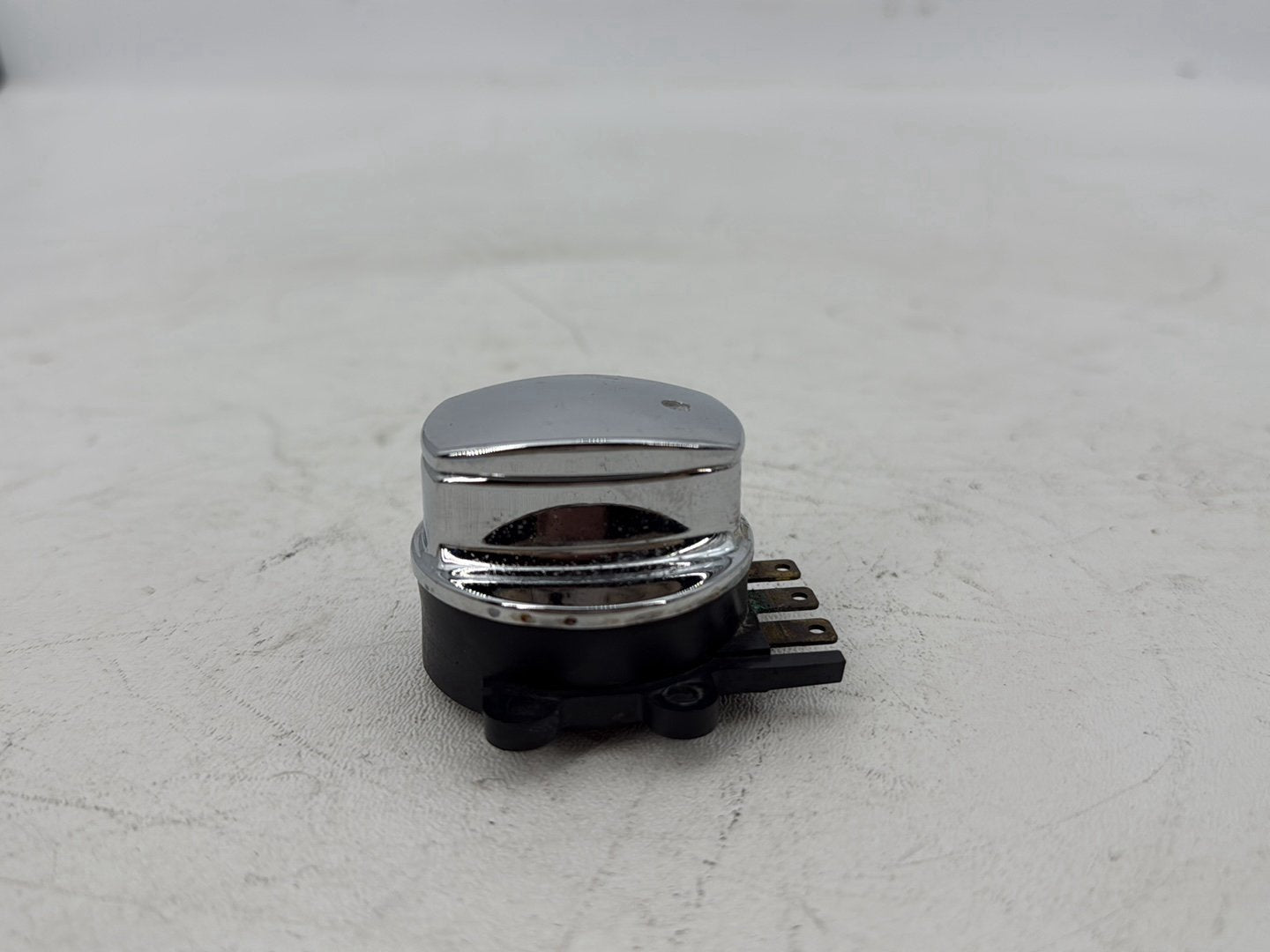 1999 - 2006 Harley-Davidson Touring Road King Police Ignition Switch Cylinder Barrel Lockset NOKey 71313-96A